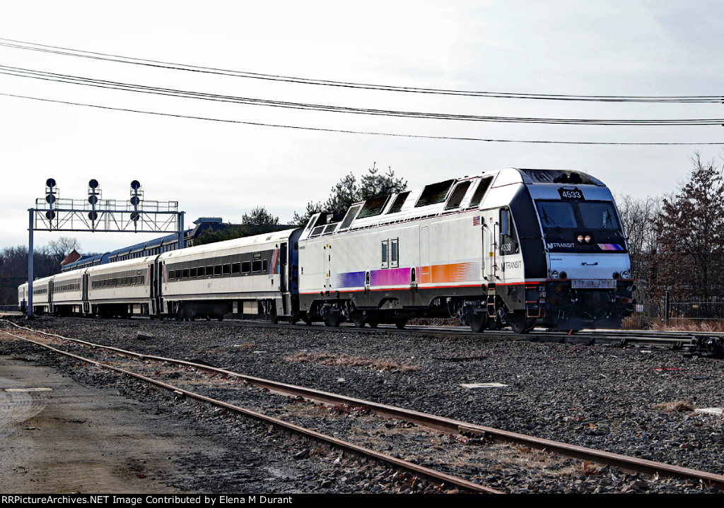 NJT 4533 on Train 1207